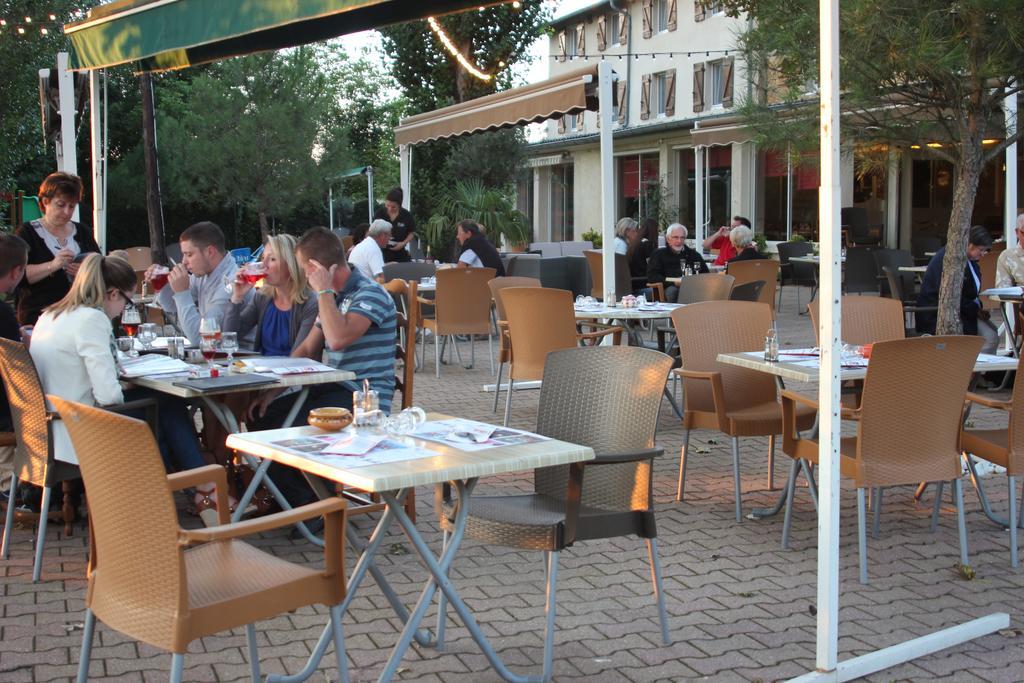 O2 Saone Hotell Reyrieux Exteriör bild